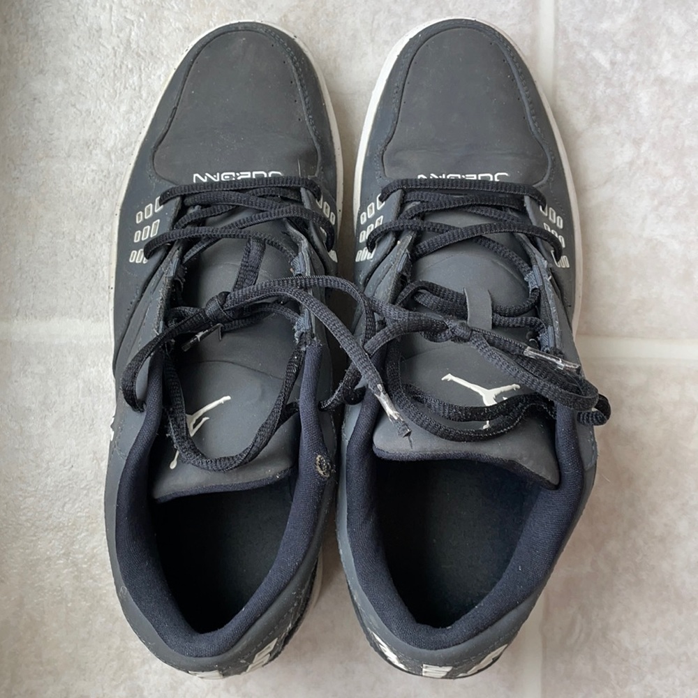 Nike Jordan men’s sneakers